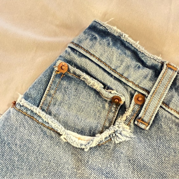 Abercrombie & Fitch Blue Jean Shorts High-Waisted Distressed Frayed Women's - Picture 4 of 13